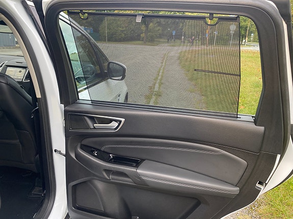 Ford S-MAX 27 of 28