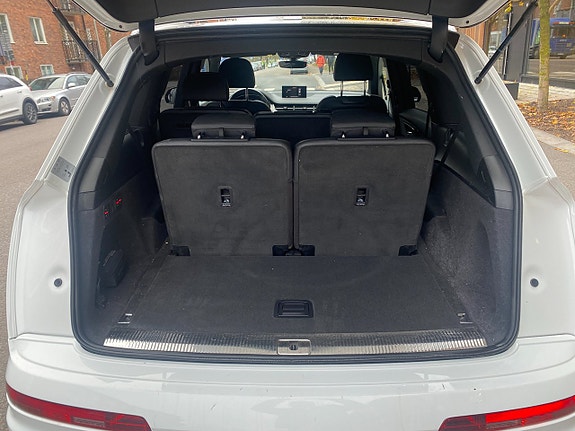Ford S-MAX 21 of 28