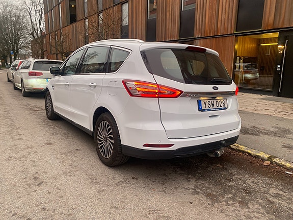 Ford S-MAX 4 of 28