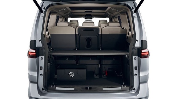 Volkswagen Multivan 5 of 5