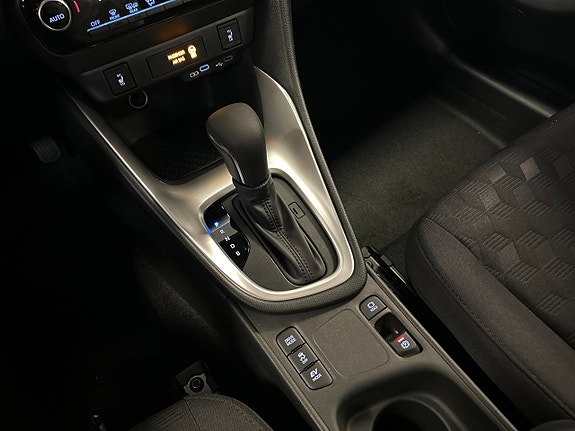 Mazda 2 7 of 9