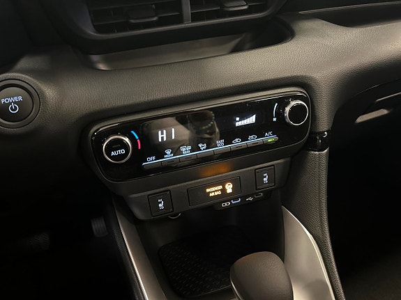 Mazda 2 8 of 9