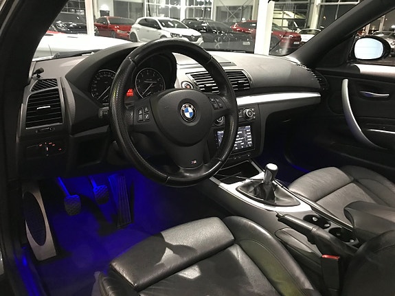 BMW 135i 13 of 16