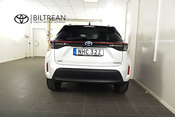 Toyota Yaris Cross 4 of 16