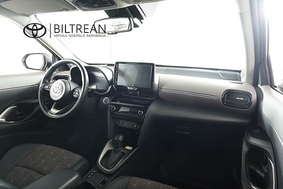 Toyota Yaris Cross 10 of 16