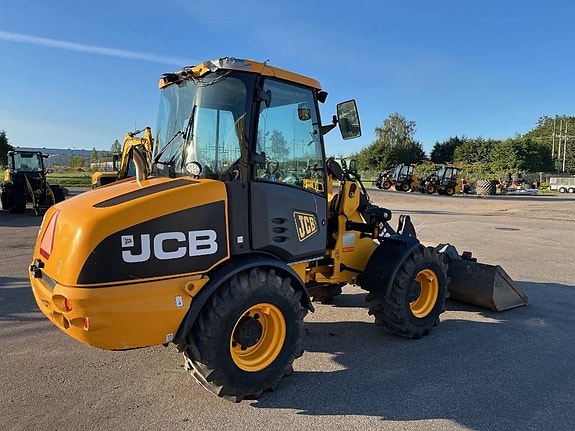JCB 406 2 of 6