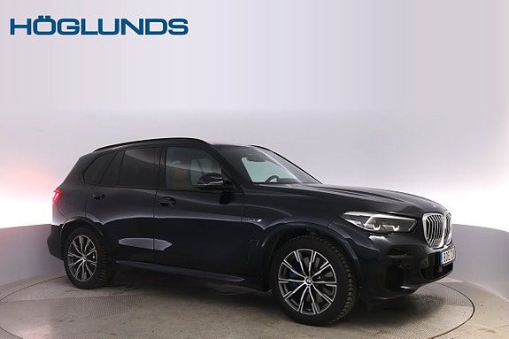 BMW X5 2 of 5