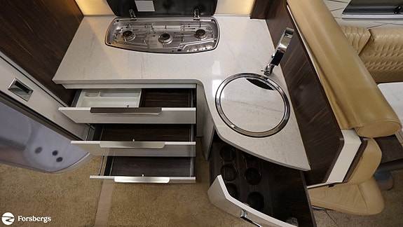 Bürstner Elegance 910 / Solcell / Backkamera / AC bodel 9 of 21