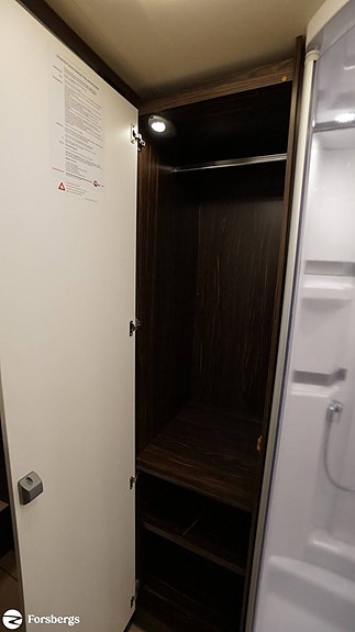 Bürstner Elegance 910 / Solcell / Backkamera / AC bodel 16 of 21