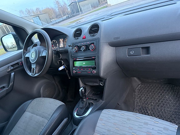 Volkswagen Caddy 8 of 8