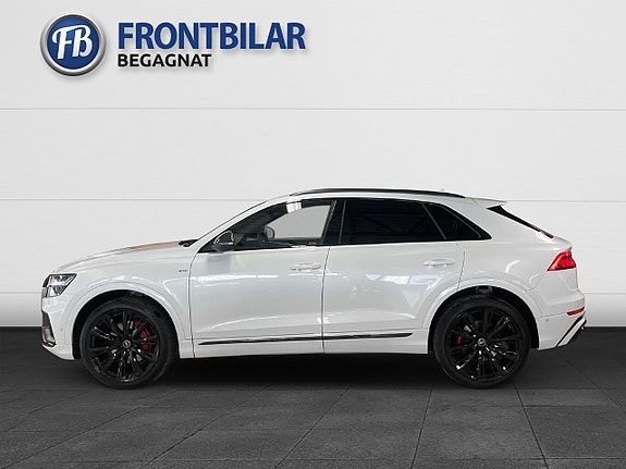 Audi Q8 3 of 30