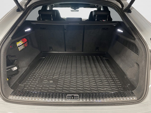 Audi Q8 12 of 30
