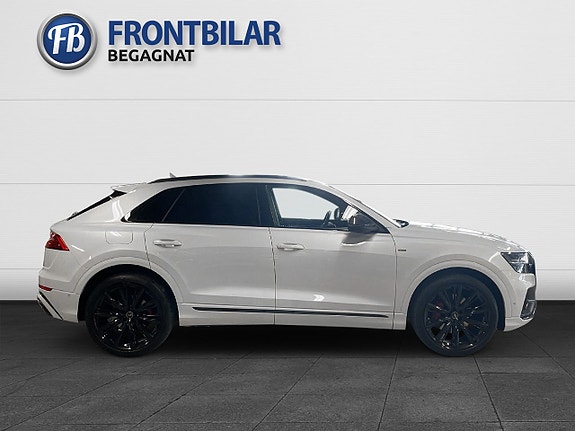 Audi Q8 4 of 30