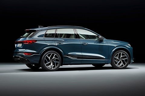 Audi Q6 e-tron 2 of 3