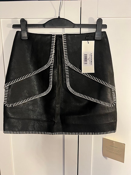 Product image 1 of 9