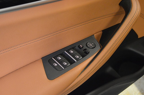 BMW 530i 13 of 24