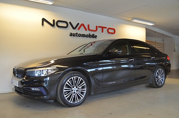 BMW 530i 3 of 5