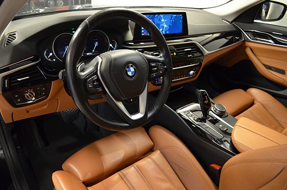 BMW 530i 16 of 24