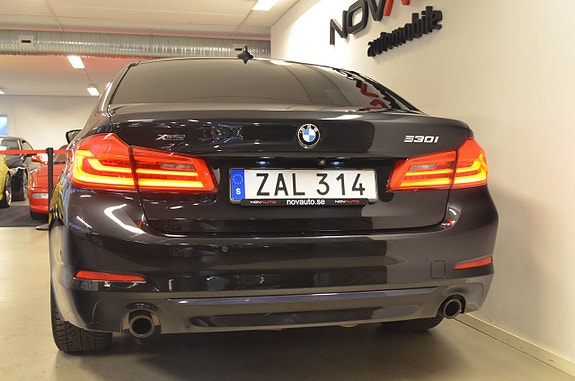 BMW 530i 6 of 24