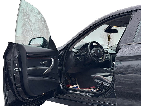 BMW 320 12 of 18