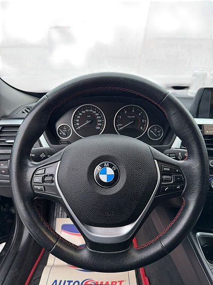BMW 320 16 of 18