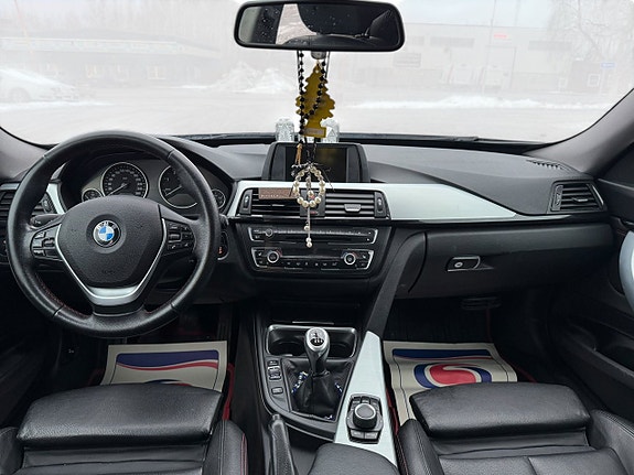 BMW 320 13 of 18