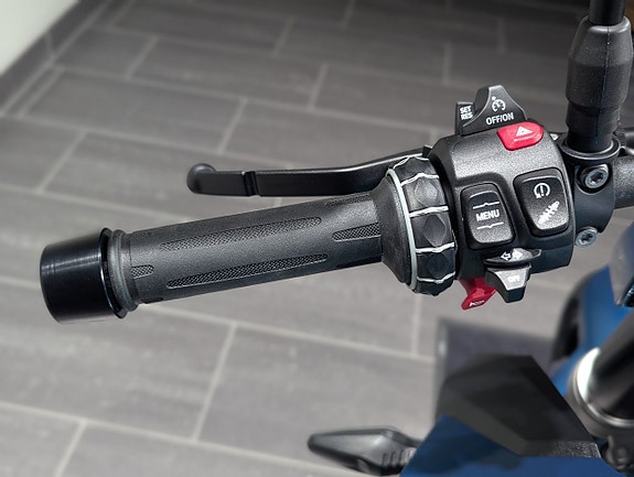 BMW F900R/Quickshifter& Värmehandtag ingår/För beställn./3,99% Ränta 8 of 16