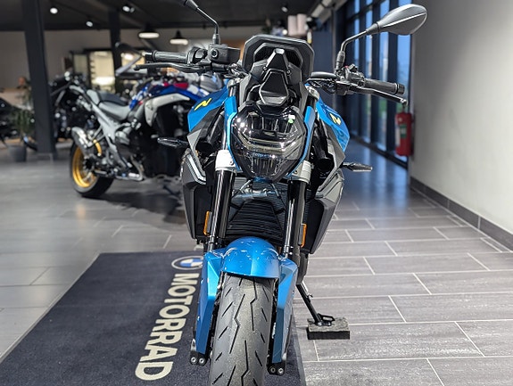 BMW F900R/Quickshifter& Värmehandtag ingår/För beställn./3,99% Ränta 4 of 16