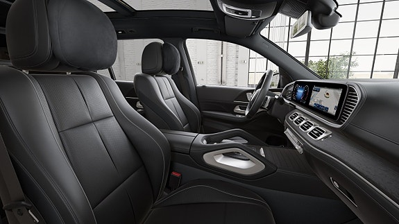 Mercedes-Benz GLS450 d 2 of 2
