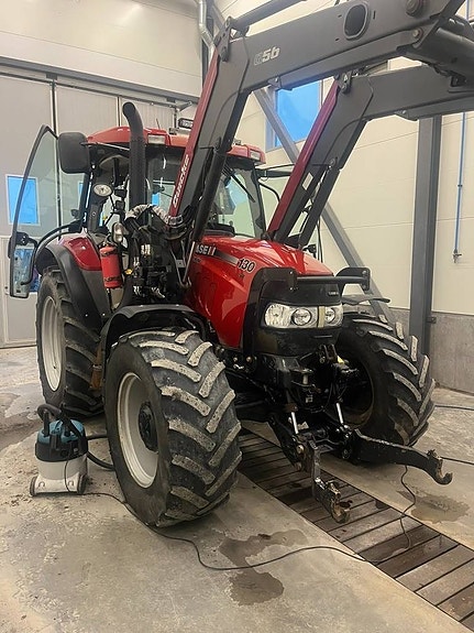 CASE IH Maxxum 130