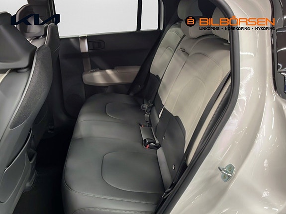 Kia EV3 9 of 17