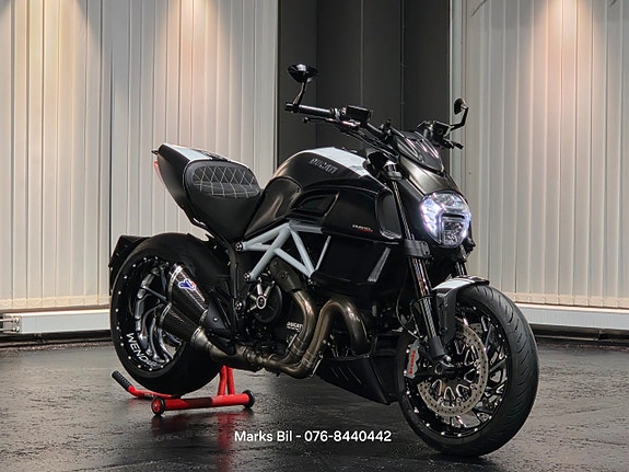 Ducati Diavel Full Carbon|Termignoni avgassystem