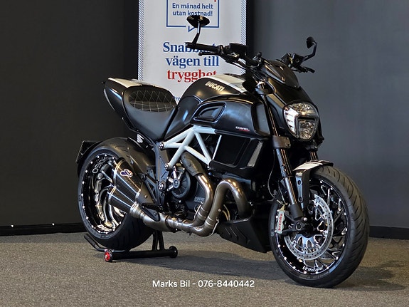 Ducati Diavel Full Carbon|Termignoni avgassystem