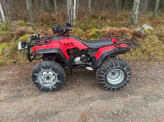 Honda 350 4x4 / Snöblad / Vinsch / Frakt / Finans