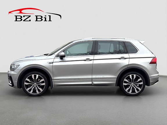 Volkswagen Tiguan 2 of 5