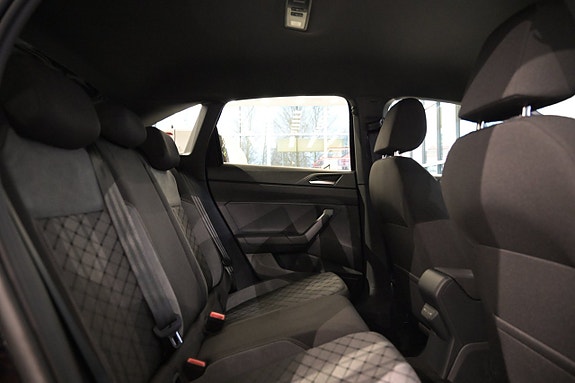 Volkswagen Taigo 23 of 25