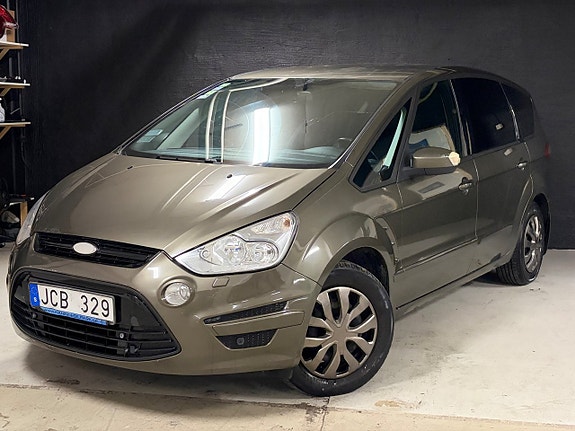 Ford S-MAX 2 of 5