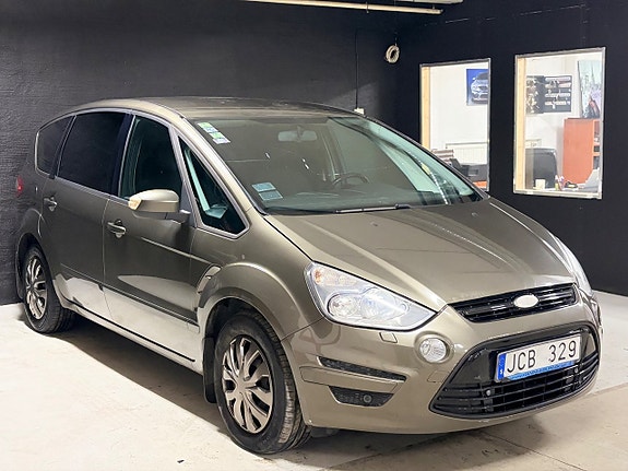 Ford S-MAX 5 of 5