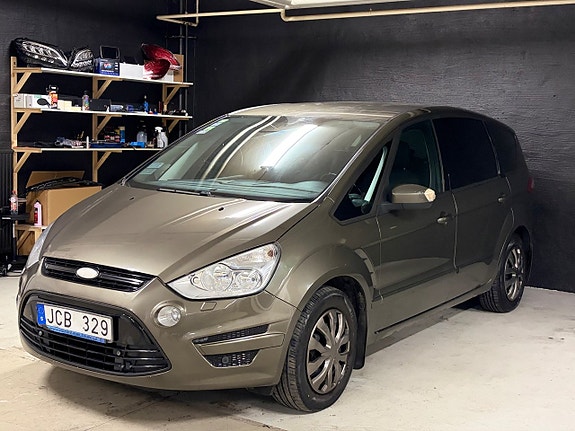 Ford S-MAX 6 of 17