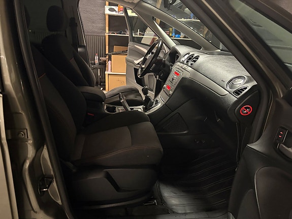 Ford S-MAX 17 of 17
