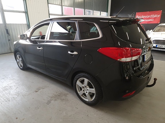Kia Carens 19 of 19
