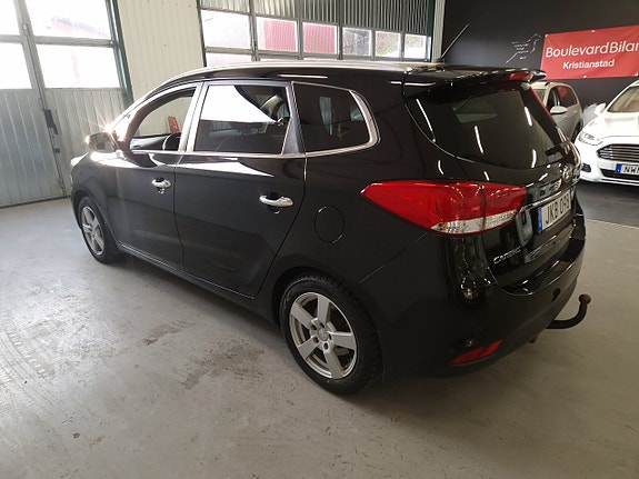 Kia Carens 3 of 19