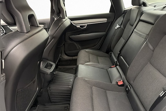 Volvo S90 25 of 27