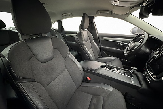 Volvo S90 24 of 27