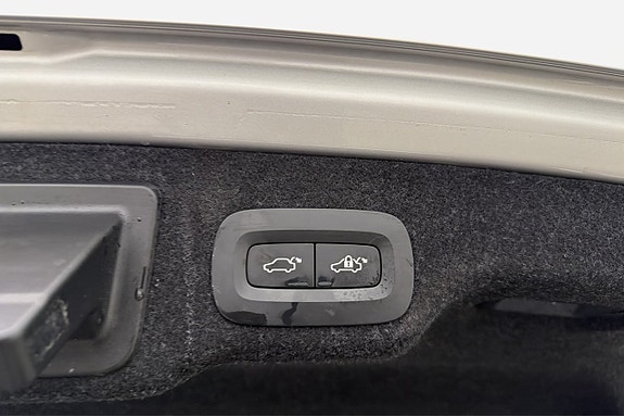 Volvo S90 27 of 27