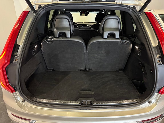 Volvo XC90 28 of 29