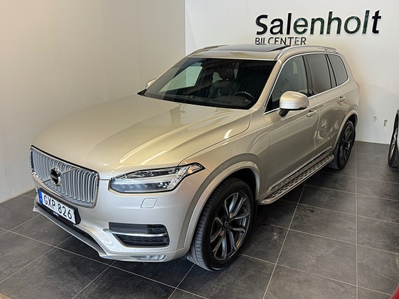 Volvo XC90 2 of 5