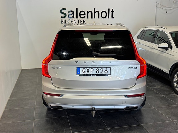 Volvo XC90 7 of 29