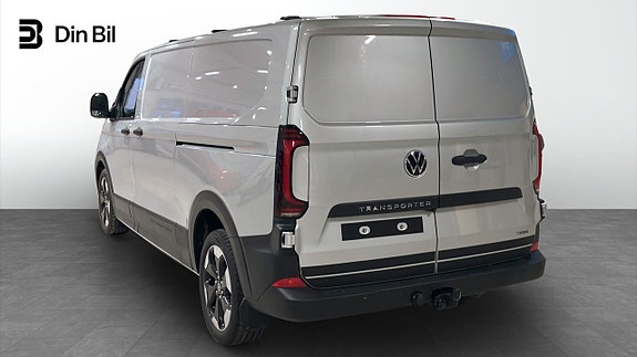 Volkswagen Transporter 3 of 5