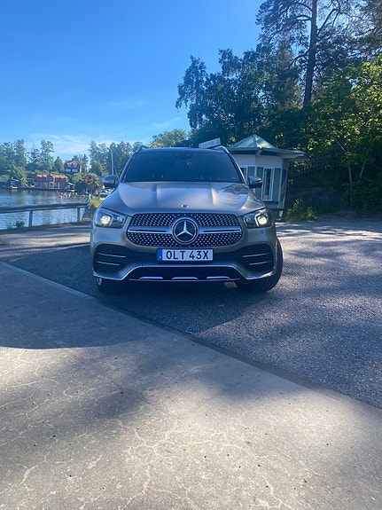 Mercedes-Benz GLE350 de 2 of 5